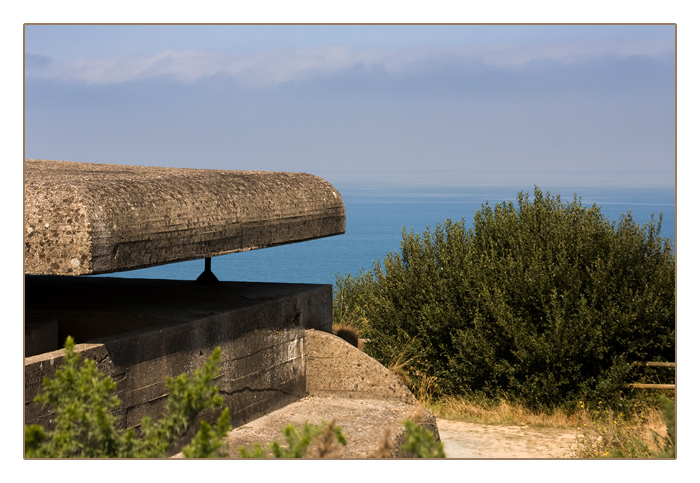 deutscher Gesch&uuml;tzschartenstand an der K&uuml;se bei Longues-sur-Mer