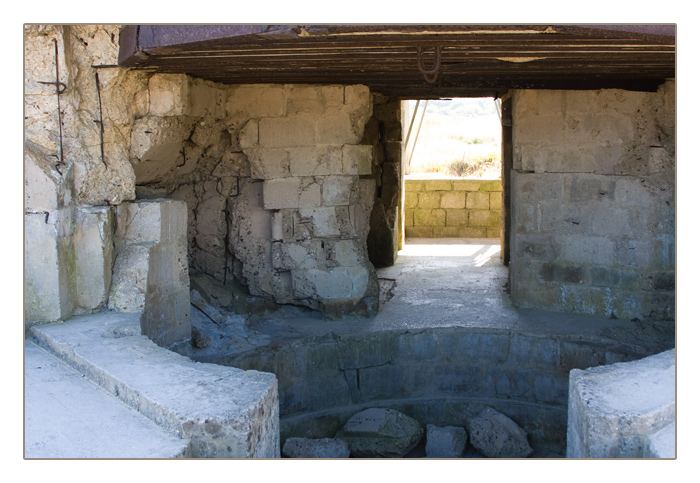 Innenraum eines Bunkers, Gedenkst&auml;tte Pointe du Hoc