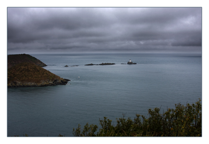 Blick zum Leuchtturm, Phare de l'Ost-Pic, Pointe de Bilfot, Plouézec