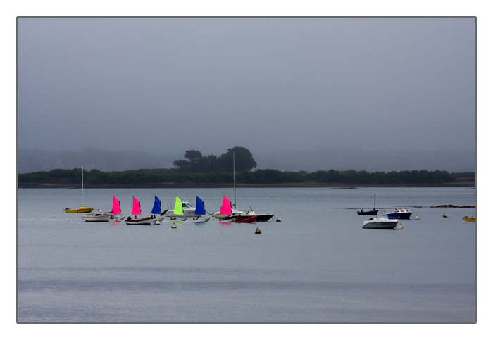 Trainingsstunde der Nachwussegler im Regen, Saint-Pol-de-L&eacute;on