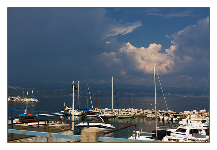 Yachhafen von Icici mit Blick auf Rijeka,Istrien, Kroatien